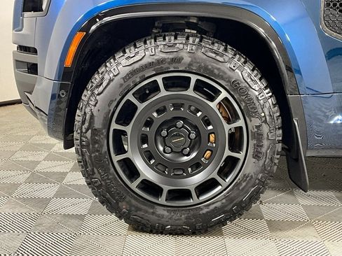 New 2026 Land Rover Defender 110 OCTA AWD/4WD image 9