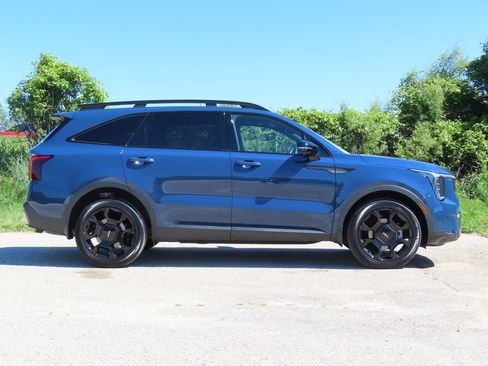 Certified 2024 Kia Sorento SX Prestige AWD/4WD image 2