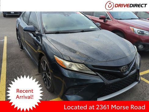 Used 2018 Toyota Camry XSE image 1