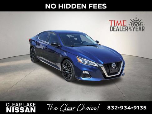 Used 2020 Nissan Altima 2.5 SR w/ Premium Package FWD image 9