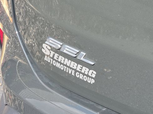 Certified 2022 Ford Edge SEL w/ Convenience Package image 5