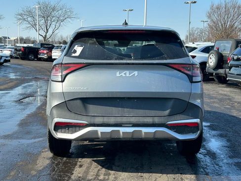 Certified 2024 Kia Sportage LX image 6
