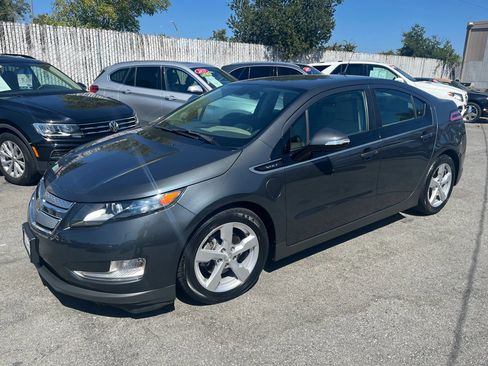 Used 2013 Chevrolet Volt Premium w/ Premium Trim Package FWD image 3