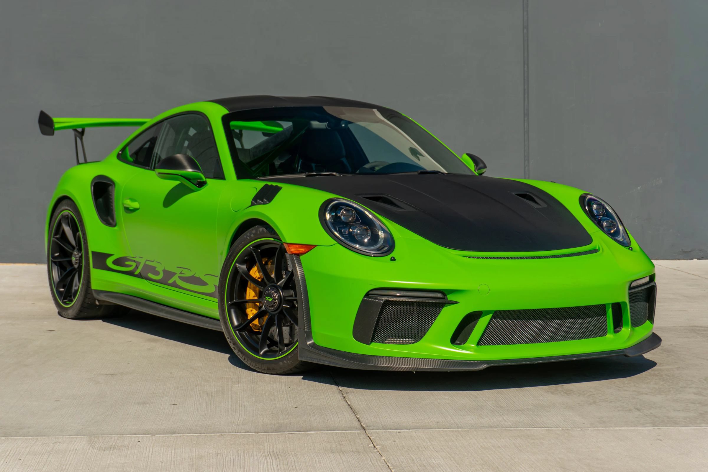 Used 2019 Porsche 911 GT3 RS RWD image 5