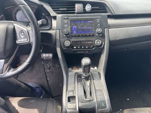 Used 2018 Honda Civic Sport image 12