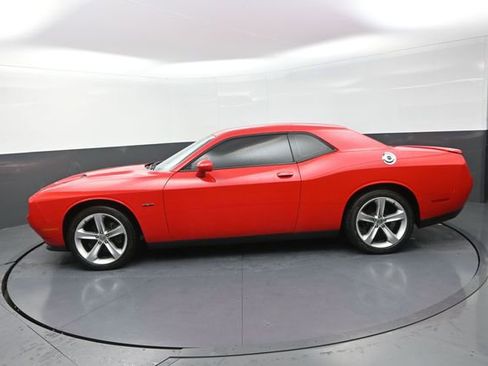 Used 2016 Dodge Challenger R/T RWD image 51