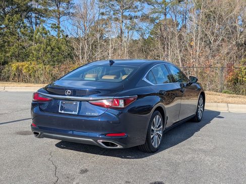 Used 2020 Lexus ES 350 w/ Premium Package image 5