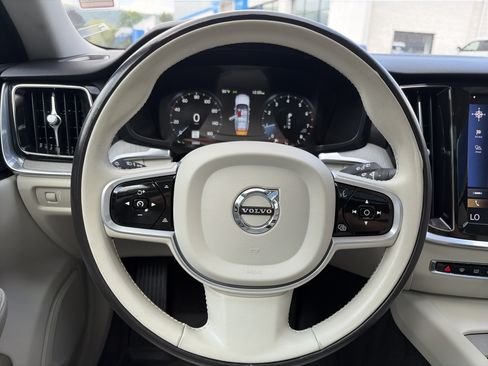 Certified 2022 Volvo V60 T5 Cross Country w/ Climate Package AWD/4WD image 26