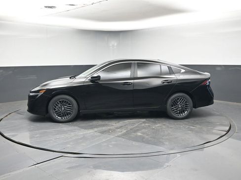 New 2026 Nissan Sentra SV image 2