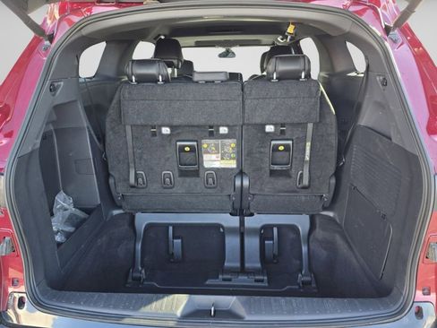 Used 2024 Toyota Sienna XSE w/ XSE Premium Package AWD/4WD image 28