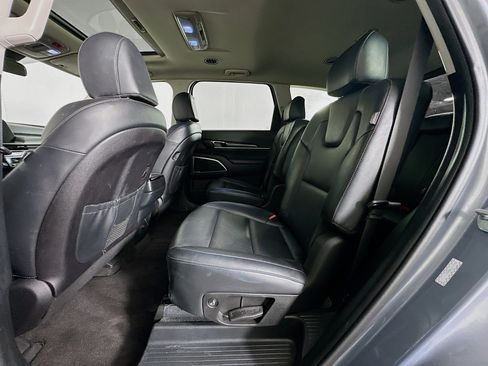 Used 2025 Kia Telluride S image 29
