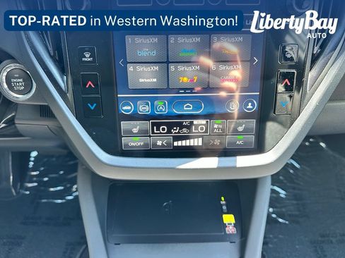 Used 2025 Subaru Forester Premium AWD/4WD image 25