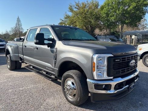 Used 2025 Ford F350 XL w/ 360-Degree Camera Package image 3