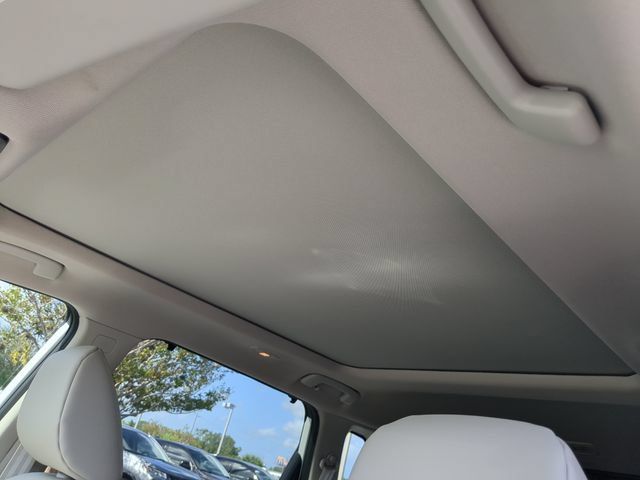Used 2025 Nissan Rogue SV w/ SV Premium Package AWD/4WD image 23
