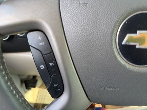 Used 2013 Chevrolet Silverado 1500 LT AWD/4WD image 10