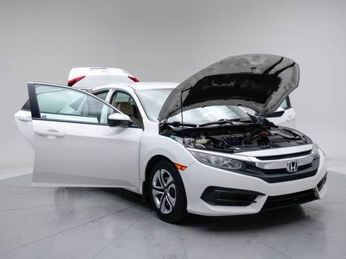 Used 2018 Honda Civic LX image 15