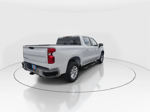 Used 2022 Chevrolet Silverado 1500 LT w/ Z71 Off-Road Package image 8
