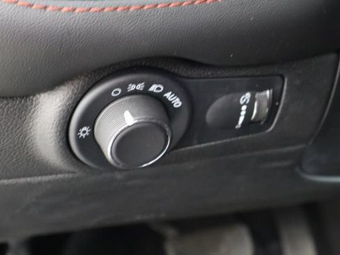 Used 2024 Dodge Durango GT AWD/4WD image 23