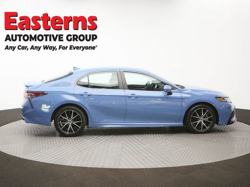 Used 2024 Toyota Camry SE image 45