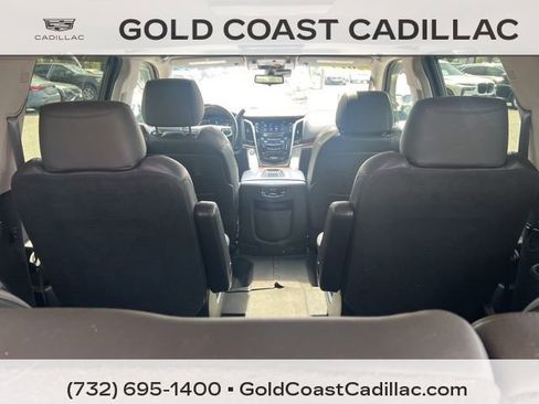 Used 2019 Cadillac Escalade ESV Premium Luxury image 15