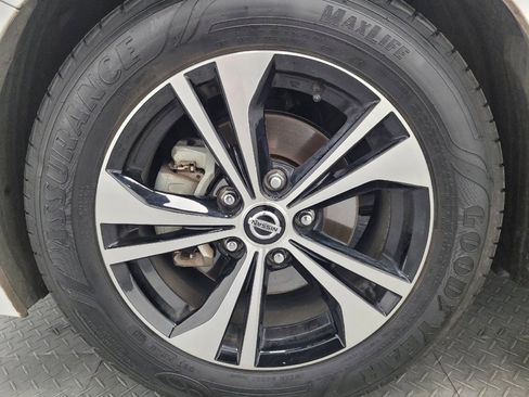 Used 2021 Nissan Sentra SV image 31