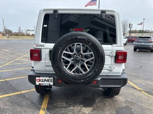New 2025 Jeep Wrangler Sahara image 8