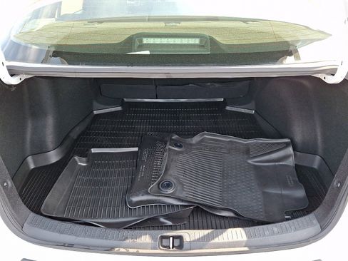 Used 2022 Toyota Corolla SE FWD image 28