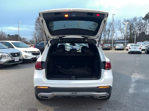 Used 2021 Mercedes-Benz GLC 300 4MATIC image 10