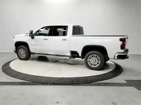 Used 2021 Chevrolet Silverado 2500 High Country image 5