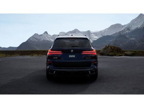 New 2026 BMW X5 sDrive40i image 5
