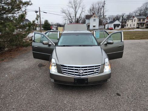 Used 2011 Cadillac DTS Luxury image 14