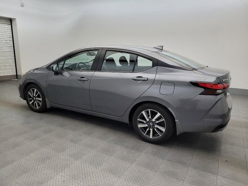 Used 2020 Nissan Versa SV FWD image 3