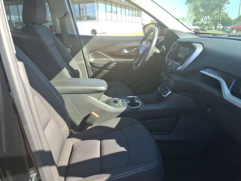 Used 2022 GMC Terrain SLE w/ Driver Convenience Package FWD image 13