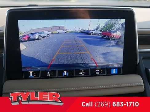 Used 2021 Chevrolet Suburban Premier w/ Premium Package AWD/4WD image 66