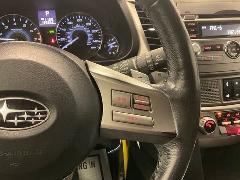 Used 2011 Subaru Outback 2.5i Premium AWD/4WD image 18