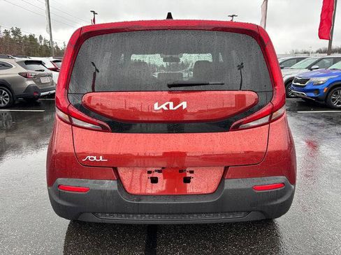 Certified 2022 Kia Soul LX image 7
