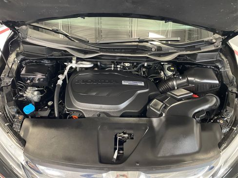 Used 2018 Honda Odyssey Touring image 11
