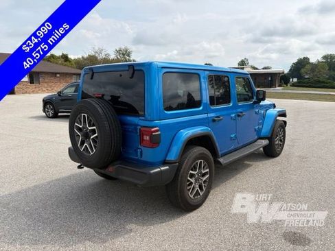 Used 2024 Jeep Wrangler Unlimited Sahara AWD/4WD image 6