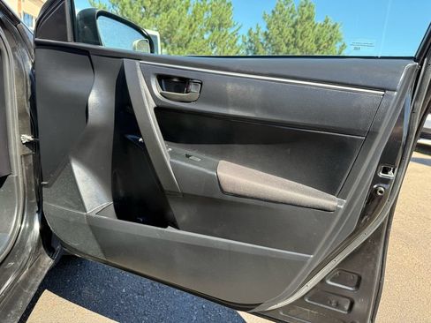 Used 2014 Toyota Corolla L FWD image 27