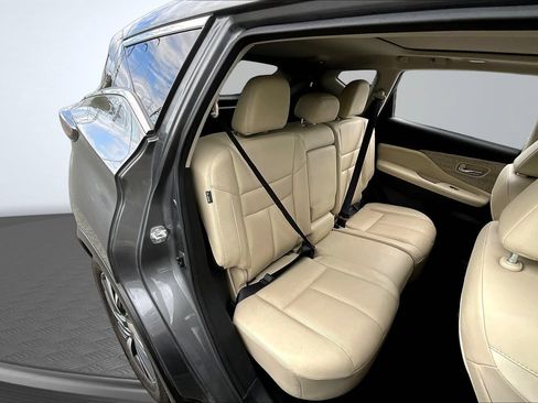Used 2024 Nissan Murano SL w/ Cargo Package FWD image 25