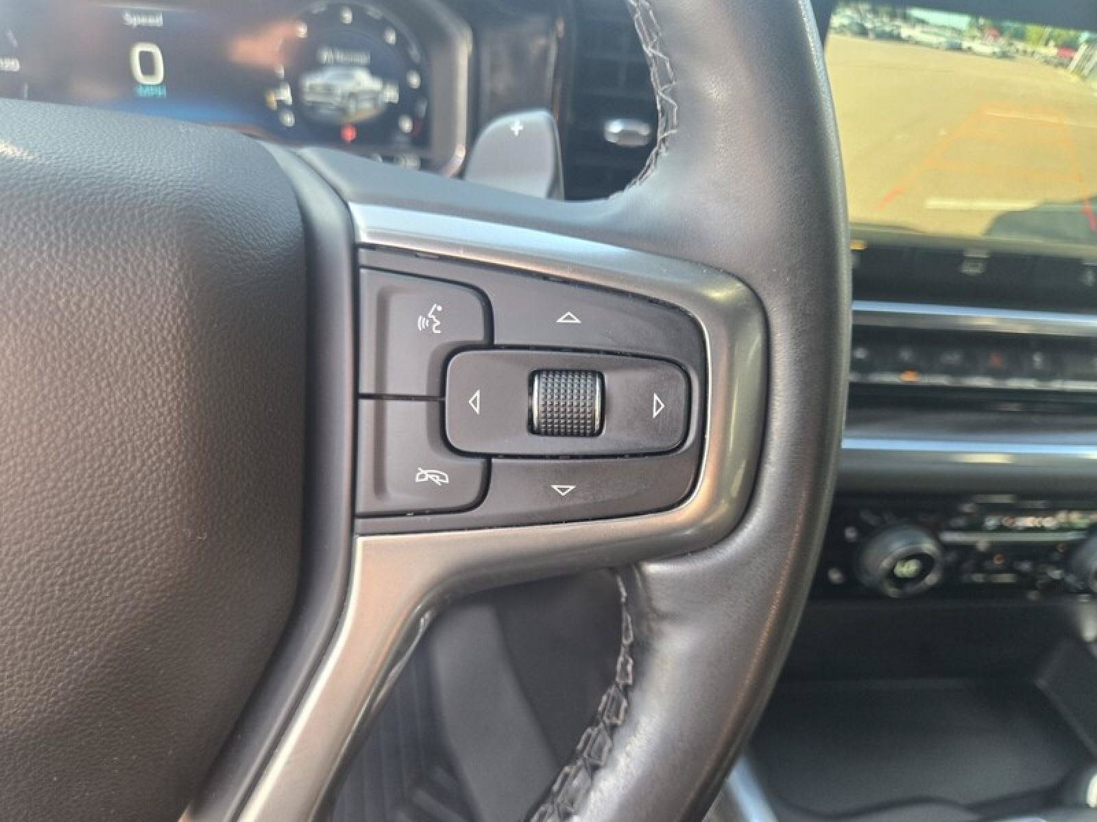Used 2025 Chevrolet Silverado 1500 LT w/ Z71 Off-Road Package AWD/4WD image 11