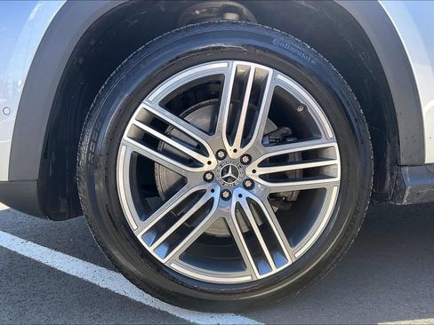 Certified 2023 Mercedes-Benz GLS 450 4MATIC image 7