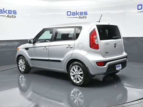 Used 2013 Kia Soul + image 6