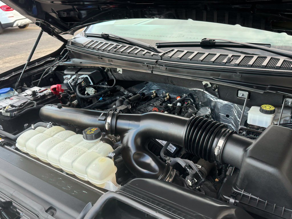 Used 2024 Ford Expedition XLT RWD image 27
