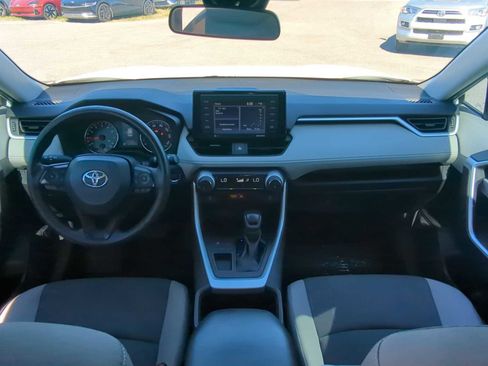 Used 2022 Toyota RAV4 XLE image 16