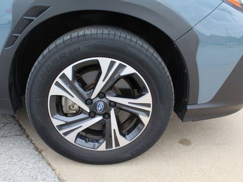 Used 2024 Subaru Crosstrek 2.0i Premium AWD/4WD image 43