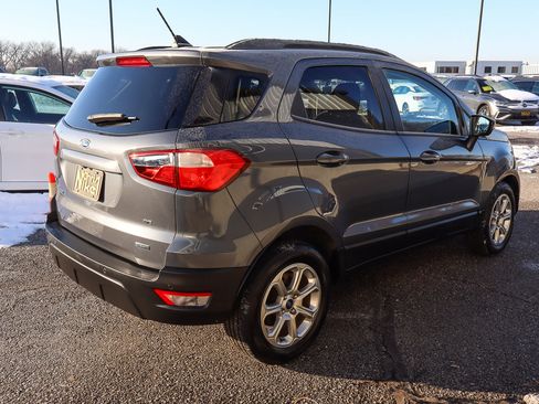 Used 2020 Ford EcoSport SE w/ SE Convenience Package image 4