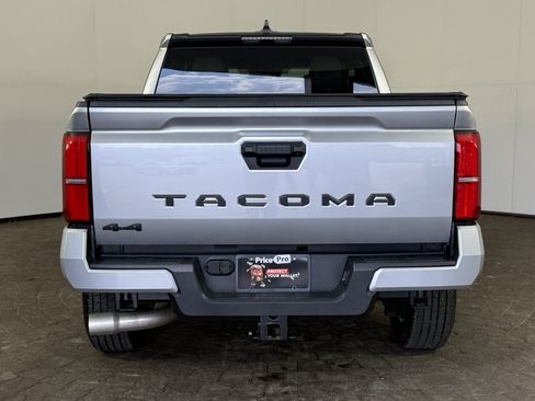 Used 2026 Toyota Tacoma SR5 AWD/4WD image 7