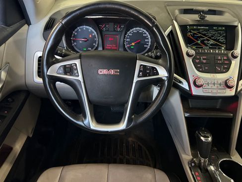 Used 2017 GMC Terrain SLT w/ Open Road Package FWD image 16