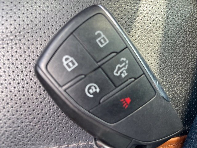 Used 2025 GMC Sierra 2500 AT4 w/ AT4 Premium Plus Package AWD/4WD image 6
